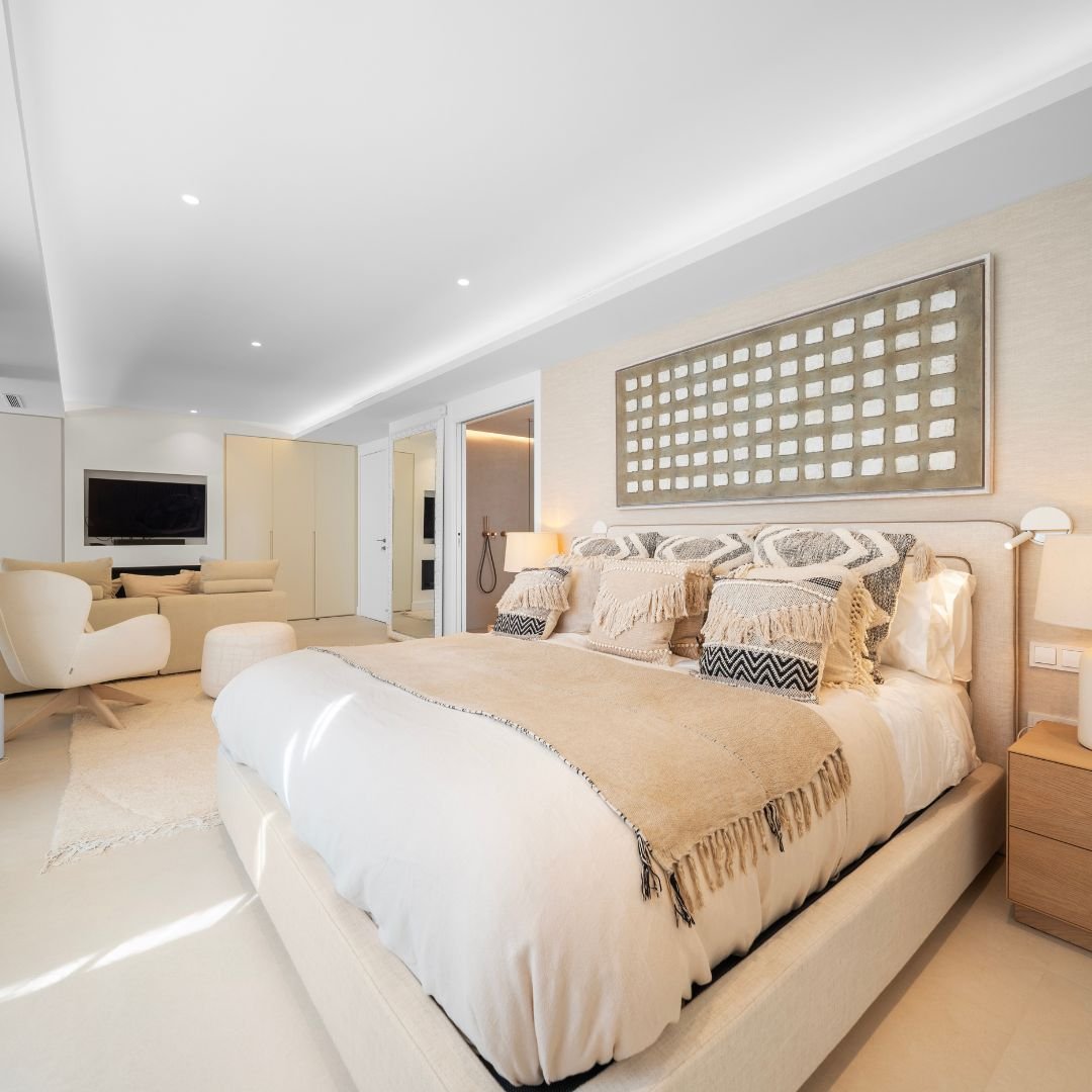luxury bedroom
